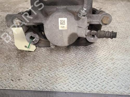 Used Right front brake caliper MINI MINI CLUBMAN (F54) Cooper D (150 hp) 24099271