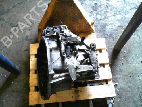 Used Gearbox Gearbox RENAULT KOLEOS I (HY_) 2.0 dCi (HY0K) (150 hp) 24067101 24067101