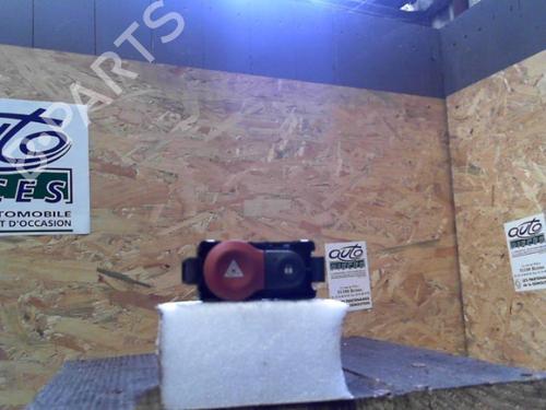 Used Warning switch RENAULT CLIO III (BR0/1, CR0/1) 1.5 dCi (BR0H, CR0H, CR1S, BR1S) (106 hp) 24067508