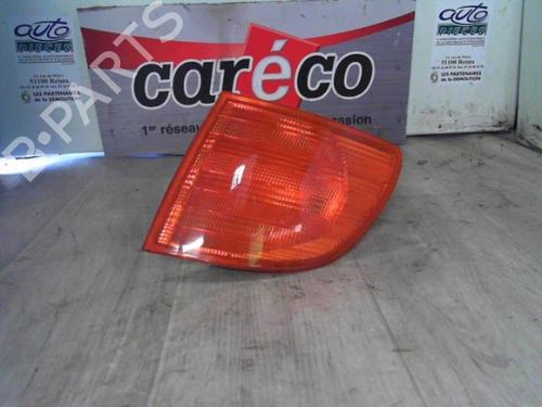 Used Left front indicator MERCEDES-BENZ VITO Van (W638) 108 D 2.3 (638.064, 638.068) (79 hp) 24067207
