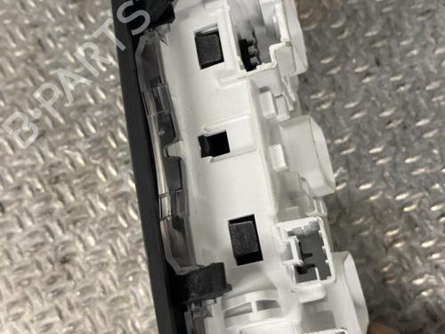 Interior roof light PEUGEOT 3008 II SUV (MC_, MR_, MJ_, M4_) 1.5 BlueHDi 130 | BP24101601I8 