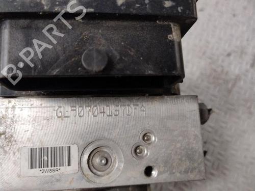 Used ABS pump VW TIGUAN (5N_) 2.0 TDI 4motion (140 hp) 30740206