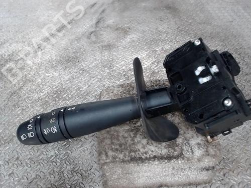 Used Steering column stalk RENAULT CLIO II (BB_, CB_) 1.5 dCi (B/CB07) (65 hp) 24077732