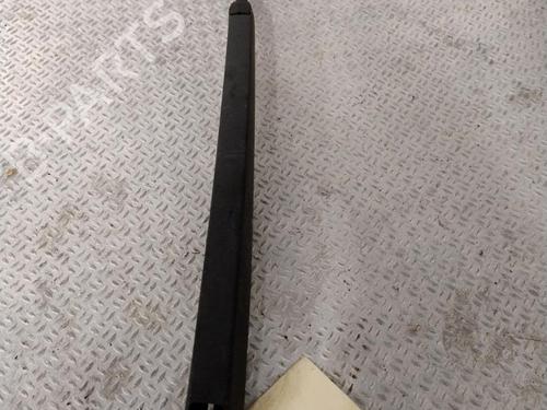 Used Rear windshield wiper arm SKODA OCTAVIA II (1Z3) 1.9 TDI (105 hp) 25703486