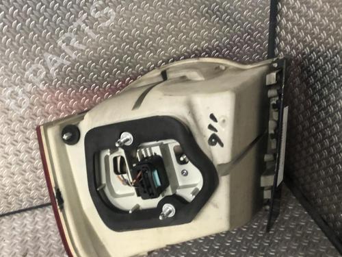 left-taillight-vw-jetta-iii-1k2-2004-2005-2006-2007-2008-2009-2010-2011-2012-2013-24078307 main image