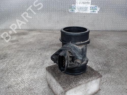 Used Mass air flow sensor Mass air flow sensor OPEL CORSA C (X01) 1.2 Twinport (F08, F68) (80 hp) 24080377 24080377