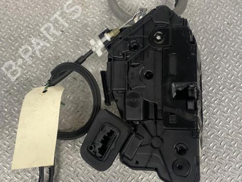 Front left lock VW GOLF VI (5K1) 1.6 TDI | BP24061119C98 