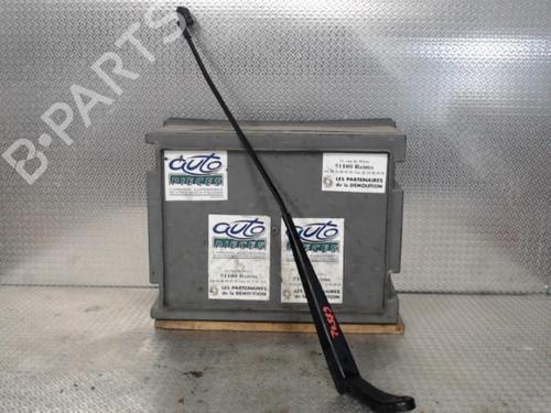 Used Front windshield wiper arm Front windshield wiper arm CITROËN BERLINGO Box Body/MPV (B9) 1.6 HDi 90 16V (90 hp) 24071568 24071568
