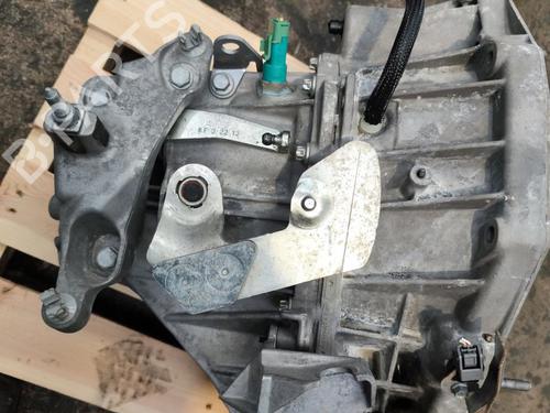 gearbox-dacia-duster-hs_-2010-2011-2012-2013-2014-2015-2016-2017-2018-32511133 main image