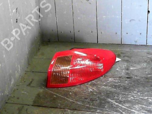 Used Right taillight ALFA ROMEO 147 (937_) 1.6 16V T.SPARK (937.AXA1A, 937.AXB1A, 937.BXB1A) (120 hp) 24063400