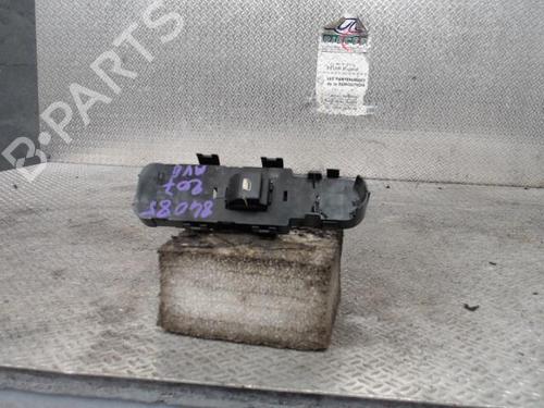 Comutador Comutador PEUGEOT 207 (WA_, WC_) 1.4 HDi (68 hp) 24096058 24096058