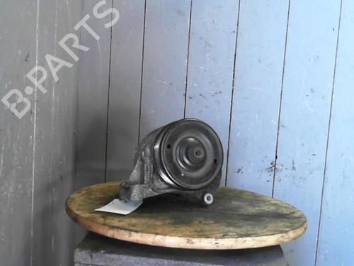 Pompe de direction assistée RENAULT LAGUNA I (B56_, 556_) 2.2 dT (B569) (113 hp) 24063329