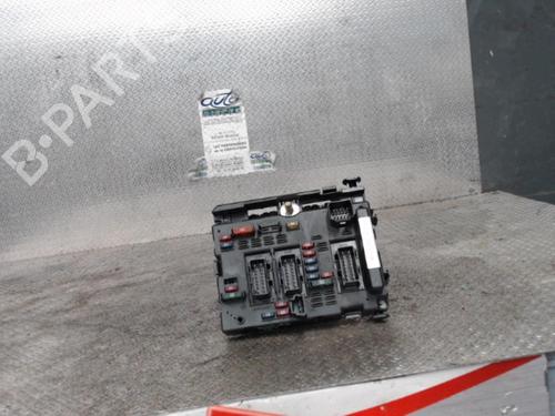 Used Fuse box Fuse box PEUGEOT 206 Hatchback (2A/C) 1.4 i (75 hp) 30484013 30484013