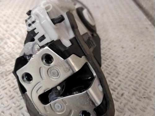 Used Rear right lock TOYOTA YARIS (_P13_) 1.0 (KSP130_, KSP130) (69 hp) 28087749