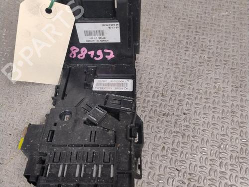 Fuse box CITROËN C4 Grand Picasso II (DA_, DE_) 1.2 THP 130 | BP31819484E1