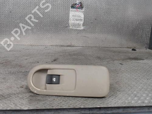 Used Switch RENAULT SCÉNIC II (JM0/1_) 1.5 dCi (JM16) (103 hp) 24096374