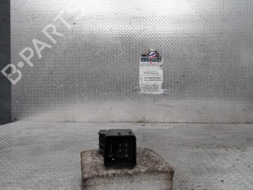 Used Electronic module RENAULT SCÉNIC III (JZ0/1_) 1.9 dCi (JZ0J, JZ1J, JZ1K, JZ1S) (131 hp) 24094930