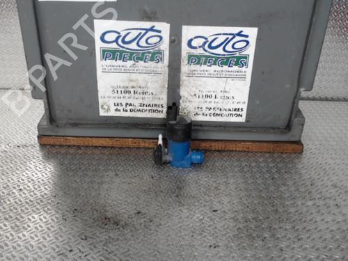 Used Washer pump RENAULT CLIO III Grandtour (KR0/1_) 1.5 dCi (KR0F) (86 hp) 24072315