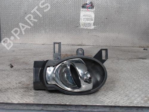 Used Front right interior door handle NISSAN JUKE (F15) 1.2 DIG-T (115 hp) 24096326