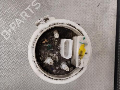 Used Fuel pump VW JETTA III (1K2) 1.6 (102 hp) 24061082