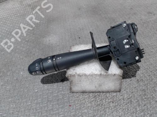 Used Steering column stalk RENAULT CLIO II (BB_, CB_) 1.5 dCi (B/CB07) (65 hp) 24086767