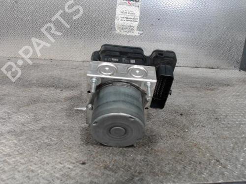 Used ABS pump CITROËN C3 III (SX) 1.5 BlueHDi 100 (SXYHYP, SXYHTU) (102 hp) 30484193