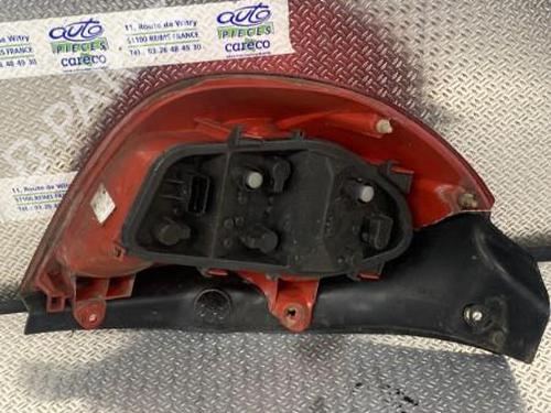 Right taillight RENAULT CLIO III (BR0/1, CR0/1) 1.2 16V (BR02, BR0J, BR11, CR02, CR0J, CR11) | BP24099880C35 