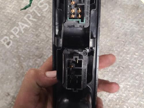 Used Left front window switch Left front window switch PEUGEOT 307 (3A/C) 2.0 HDi 90 (90 hp) 24100001 24100001