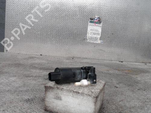 Used Washer pump FORD FOCUS III Saloon 1.6 TDCi (95 hp) 24092816