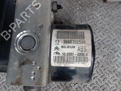 ABS pump CITROËN C3 Picasso (SH_) 1.6 HDI 90 | BP30483838M43 - Image 3