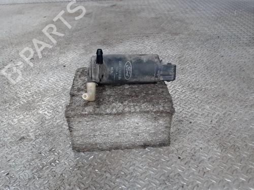 Used Washer pump FORD FIESTA V (JH_, JD_) 1.4 TDCi (68 hp) 24079035