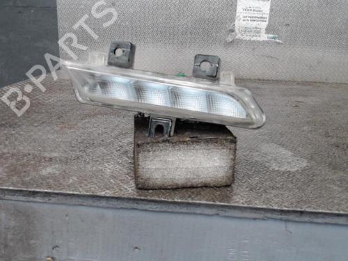 Used Right daytime light Right daytime light RENAULT CLIO IV (BH_) 1.5 dCi 75 (75 hp) 24088122 24088122