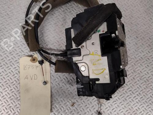 Used Front right lock NISSAN PULSAR Hatchback (C13) 1.5 dCi (110 hp) 25703545