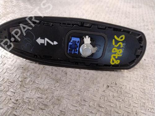 antennabase-toyota-c-hr-_x1_-2016-26450091 main image