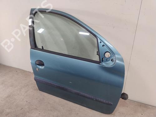 Used Right front door PEUGEOT 206 Hatchback (2A/C) 1.4 i (75 hp) 31119608