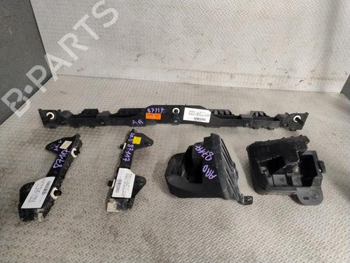 Kofangerbeslag bag RENAULT CLIO V (B7_) 1.5 Blue dCi 100 (B7AD) | BP31302155C159 