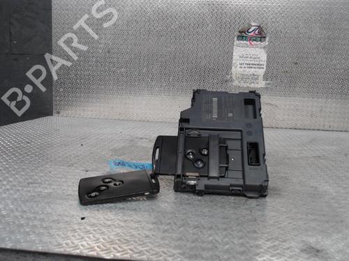 Used Card reader RENAULT CLIO IV (BH_) 0.9 TCe 90 (BHNF, BHMA, BHMH, BHJK, BHJR) (90 hp) 24420254