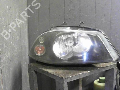 Used Right headlight SEAT CORDOBA (6L2) 1.9 SDI (64 hp) 24064414