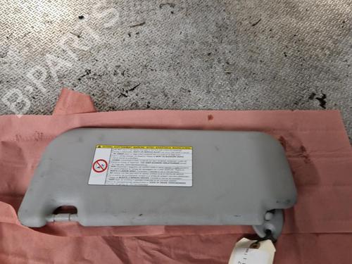Used Right sun visor Right sun visor TOYOTA YARIS (_P13_) 1.0 (KSP130_, KSP130) (69 hp) 24625508 24625508