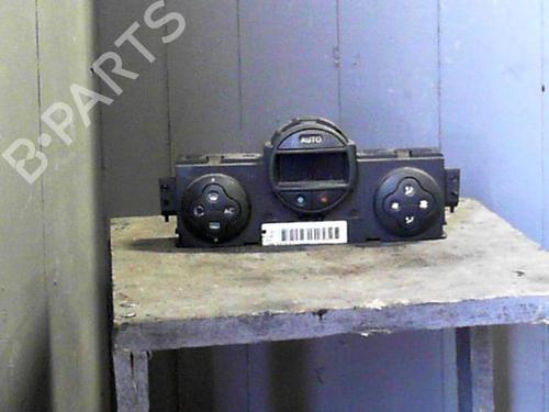 Used Climate control Climate control 24062819 24062819
