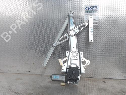 Rudehejsemekanisme Højre foran TOYOTA YARIS (_P1_) 1.0 (SCP10_, SCP10R) (65 hp) 24060492