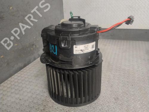 Used Heater blower motor Heater blower motor PEUGEOT 308 III (FB_, FH_, FP_, F3_, FM_) BlueHDi 130 (FBYHZL, FBYHZT) (131 hp) 39966457 39966457