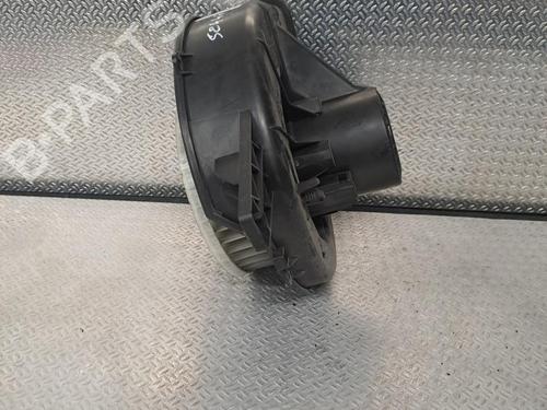 Used Heater blower motor Heater blower motor VW FOX Hatchback (5Z1, 5Z3, 5Z4) 1.2 (55 hp) 24060624 24060624