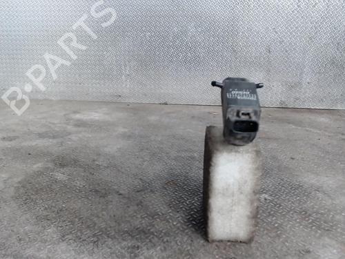 Ruitensproeierpomp TOYOTA YARIS VERSO (_P2_) 1.4 D-4D (NLP20_, NLP22_) (75 hp) 24082912