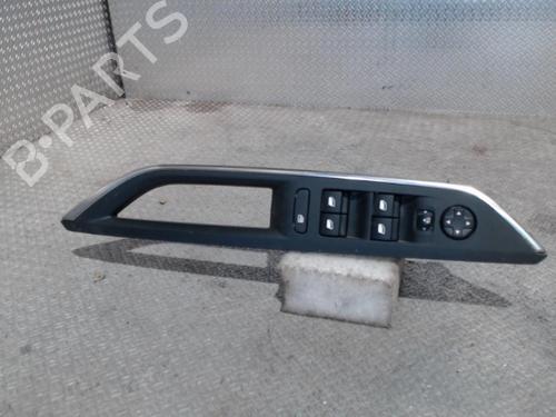Used Left front window switch PEUGEOT 5008 II (MC_, MJ_, MR_, M4_) 1.5 BlueHDi 130 (MCYHZJ, MCYHZR, MCYHZX) (131 hp) 24085585
