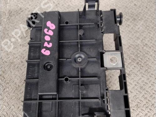 Sikringsdåse PEUGEOT 307 CC (3B) 2.0 HDi 135 (136 hp) 33188030