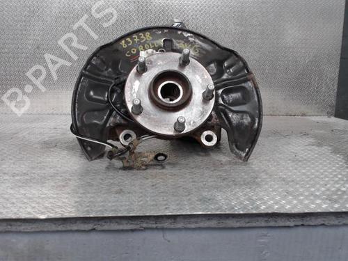 Used Left front steering knuckle TOYOTA COROLLA Verso (ZER_, ZZE12_, R1_) 2.2 D-4D (AUR10_, AUR10R) (136 hp) 24094193
