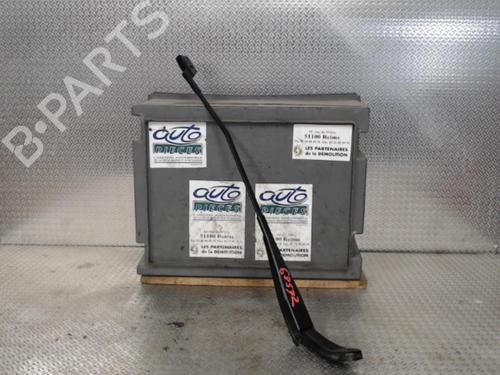 Used Front windshield wiper arm Front windshield wiper arm 24071567 24071567