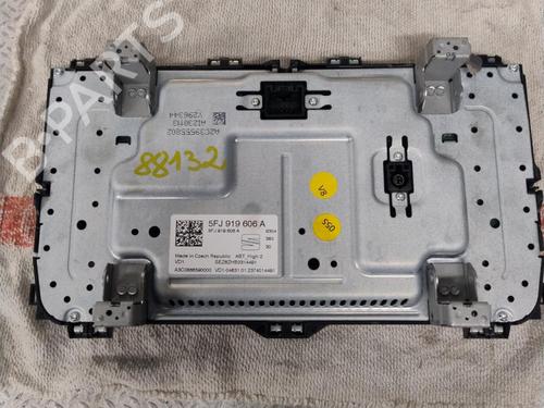 Radio SEAT ATECA (KH7, KHP) 2.0 TDI | BP27489178E6 