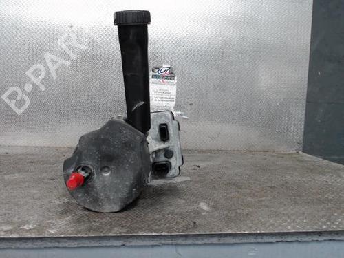 Used Steering pump PEUGEOT 308 I (4A_, 4C_) 1.6 HDi (90 hp) 24088238